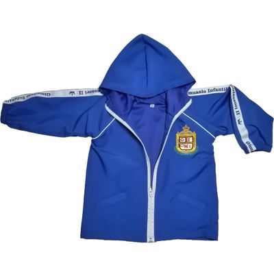 Chaqueta de sudadera colegio montessori 2 kennedy Bogotá.