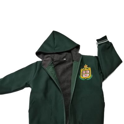 Chaqueta uniforme de niña colegio montessori 2 Kennedy Bogotá.